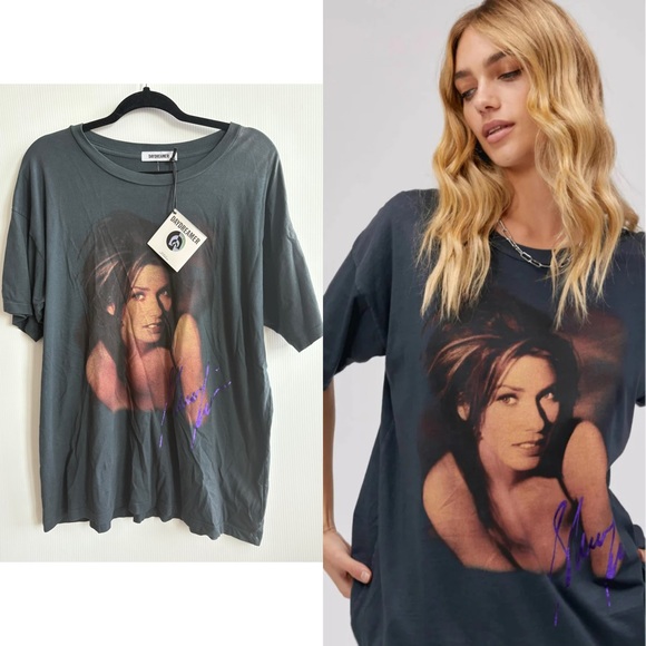 Daydreamer Tops - M NEW Daydreamer Shania Twain T-shirt